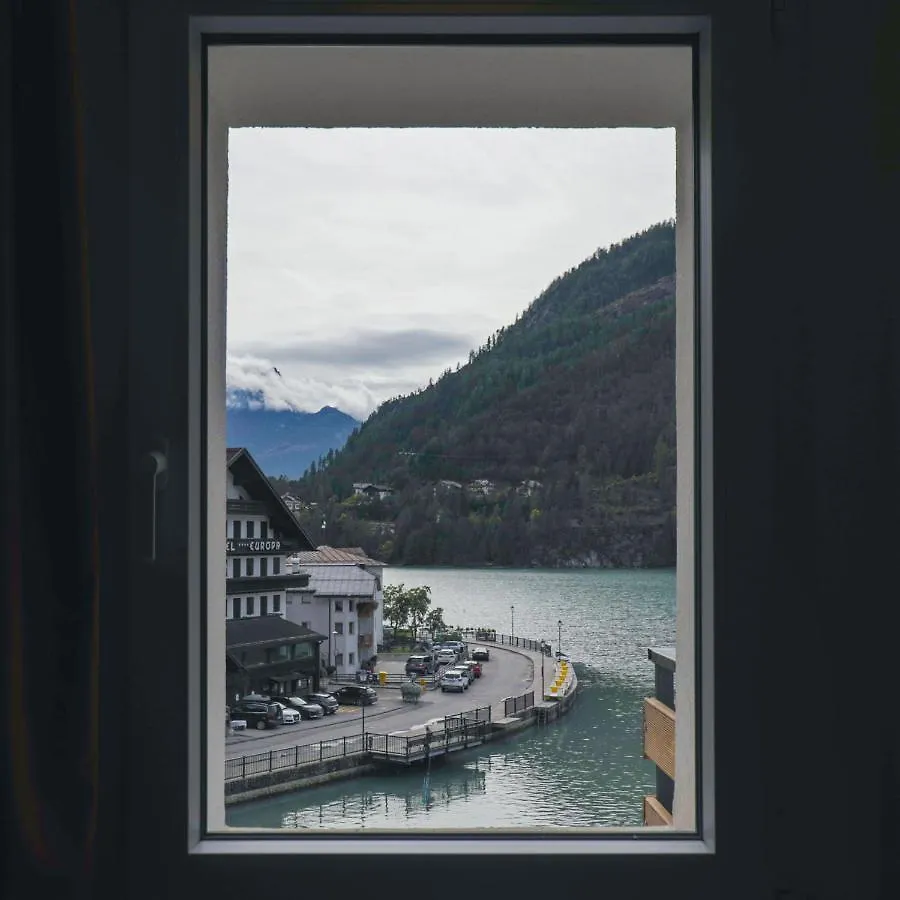 公寓 Una Civetta Sul Lago 阿莱盖