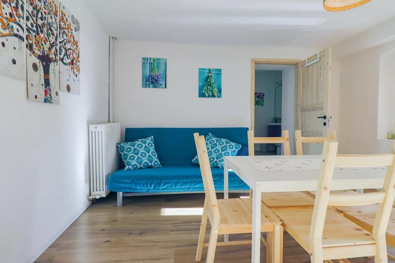 Una Civetta Sul Lago Alleghe Appartement